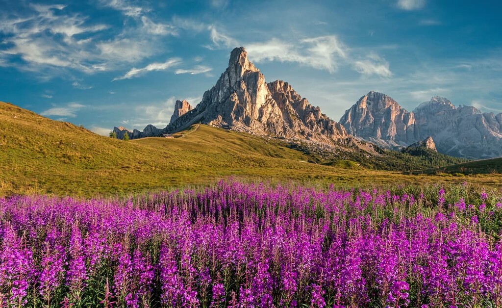 Nuvolau Group, Italy