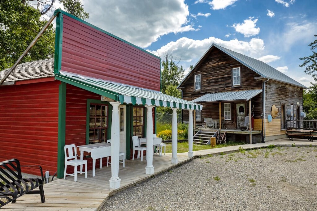 Kootenai Brown Pioneer Village, Municipal District of Pincher Creek, Alberta