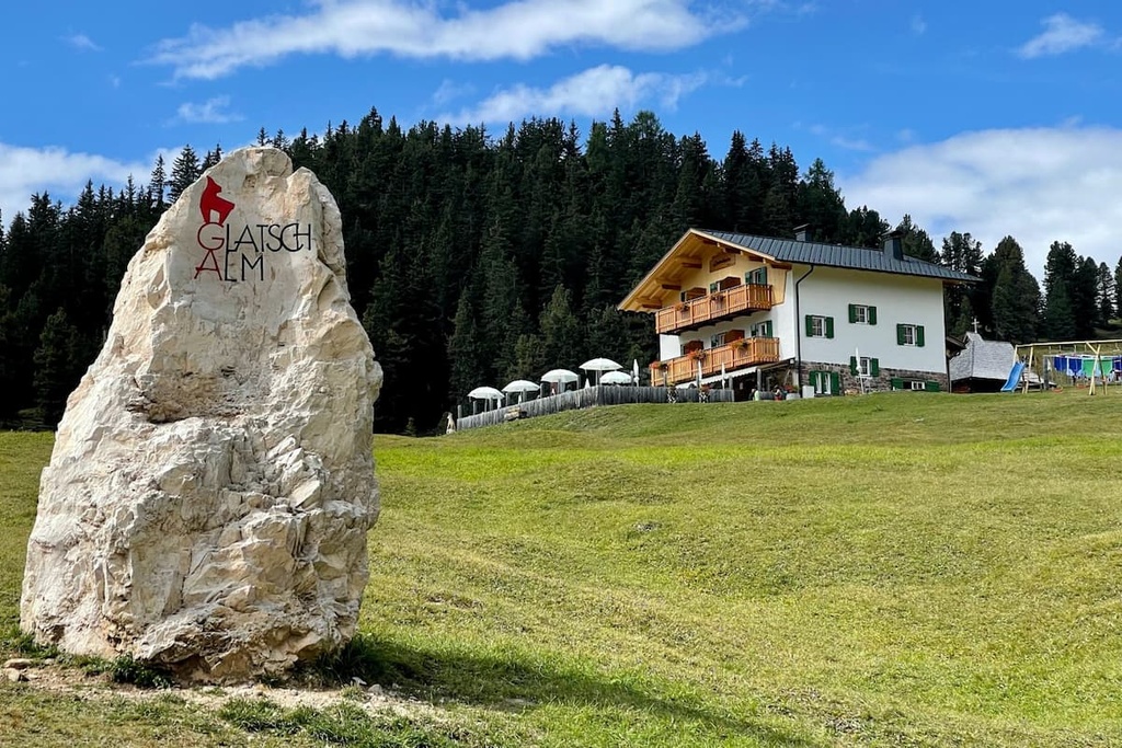 Glatsch-alm, Brogles Mountain Hut, Odle Group, Dolomites, Italy