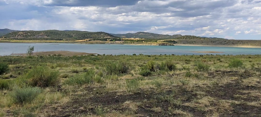 Lake Trinidad, Colorado, Raton Mesas