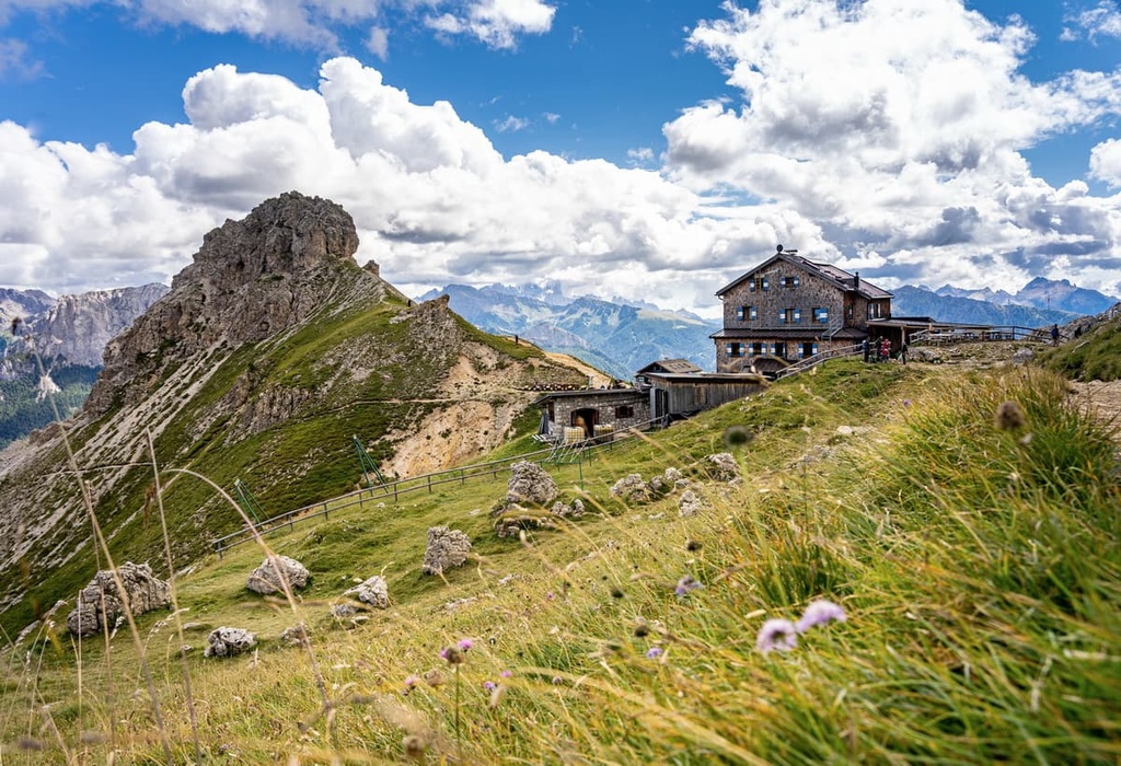 Rifugio Roda di Vaèl, Rosengarten Group, Dolomites, Italy