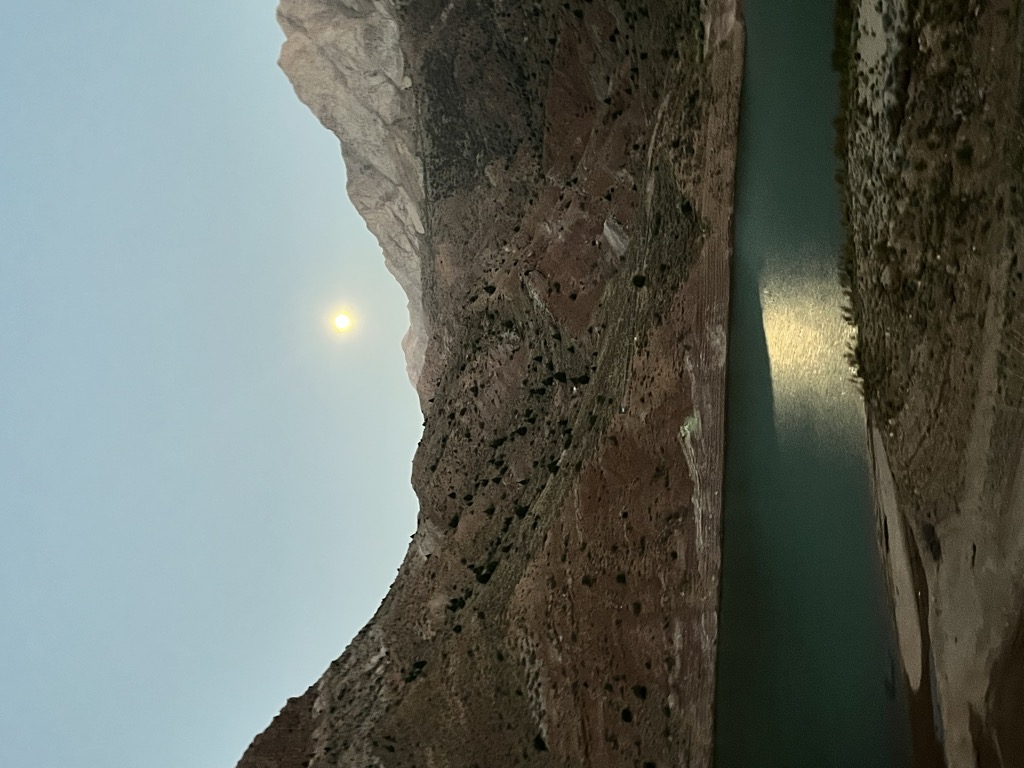 Photo №3 of دریاچه سد مجن