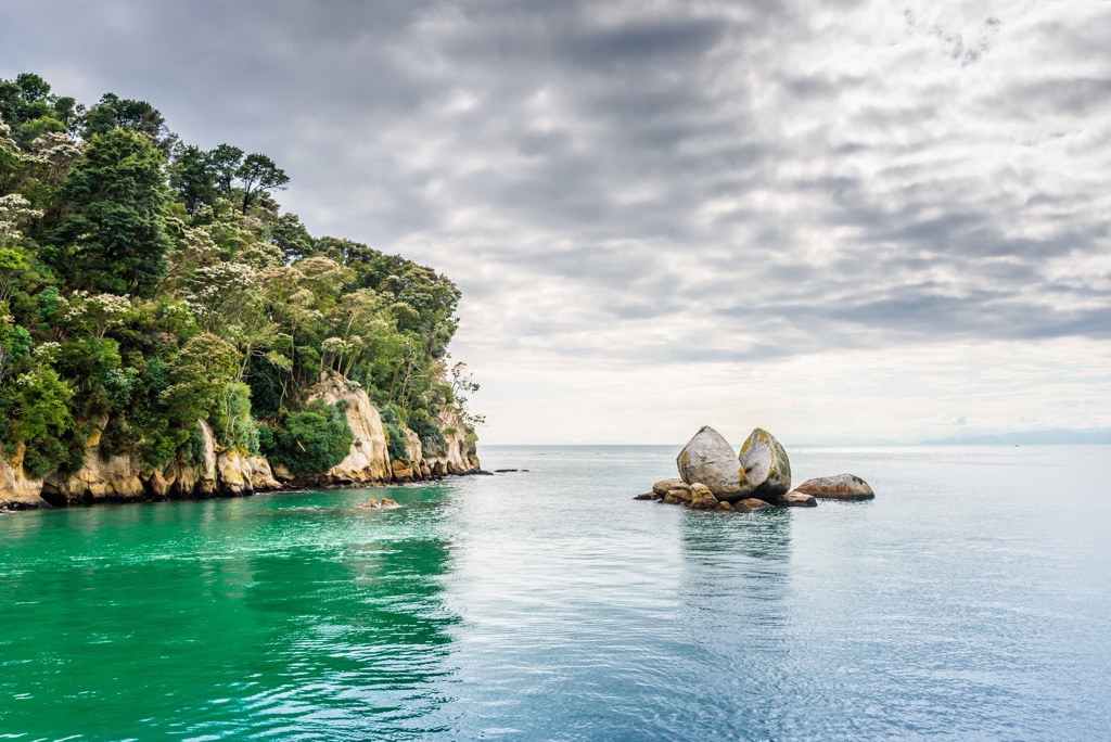The Split Apple Rock, Abel Tasman National Park