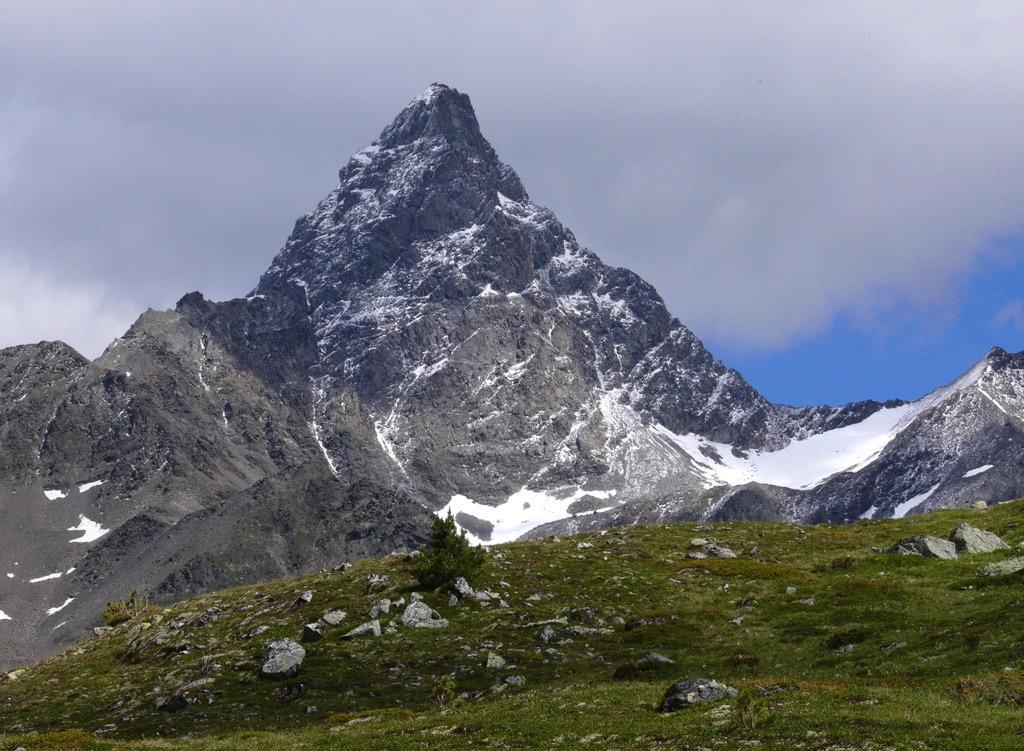 Piz Kesch’s western side. Albula Alps