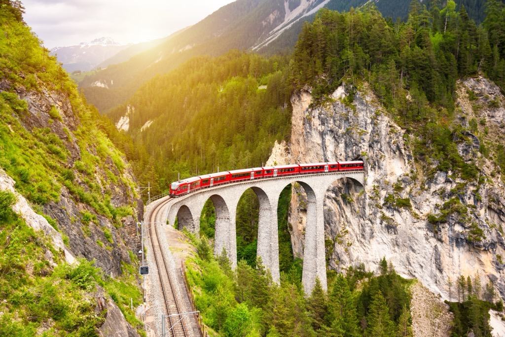 The Landwasser Viaduct is one of the highlights of the Via Albula/Bernina. Albula Alps