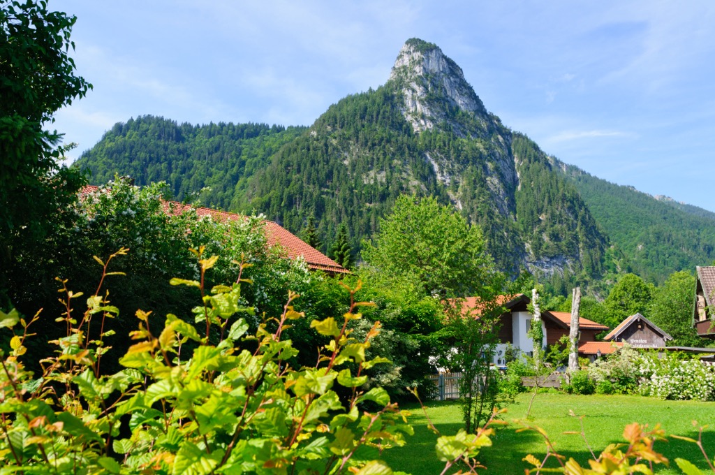 You’re never far from the mountains in beautiful Oberammergau. Ammergauer Alpen