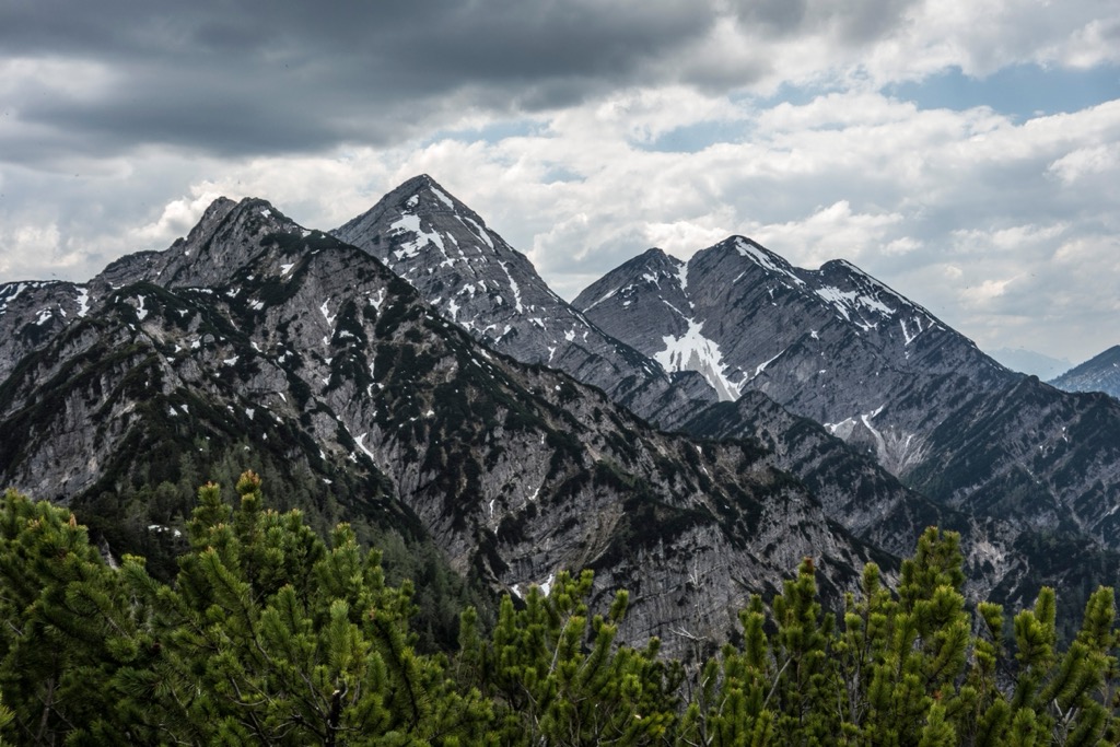 Vorderlahnerkopf (left) and Sonntagshorn (center) are the highest summits in the Chiemgau Alps. Chiemgau Alps