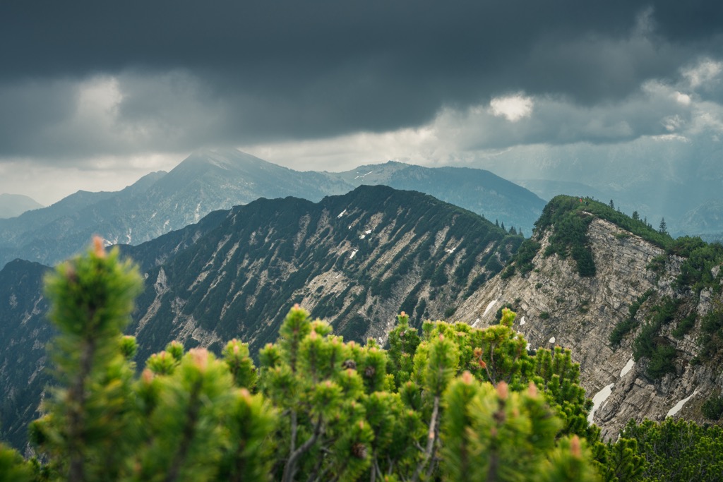 Most of the highest mountains in the Chiemgau Alps, like Dürrnbachhorn, comprise a mixture of harder Main Dolomite and softer Wetterstein limestone. Chiemgau Alps