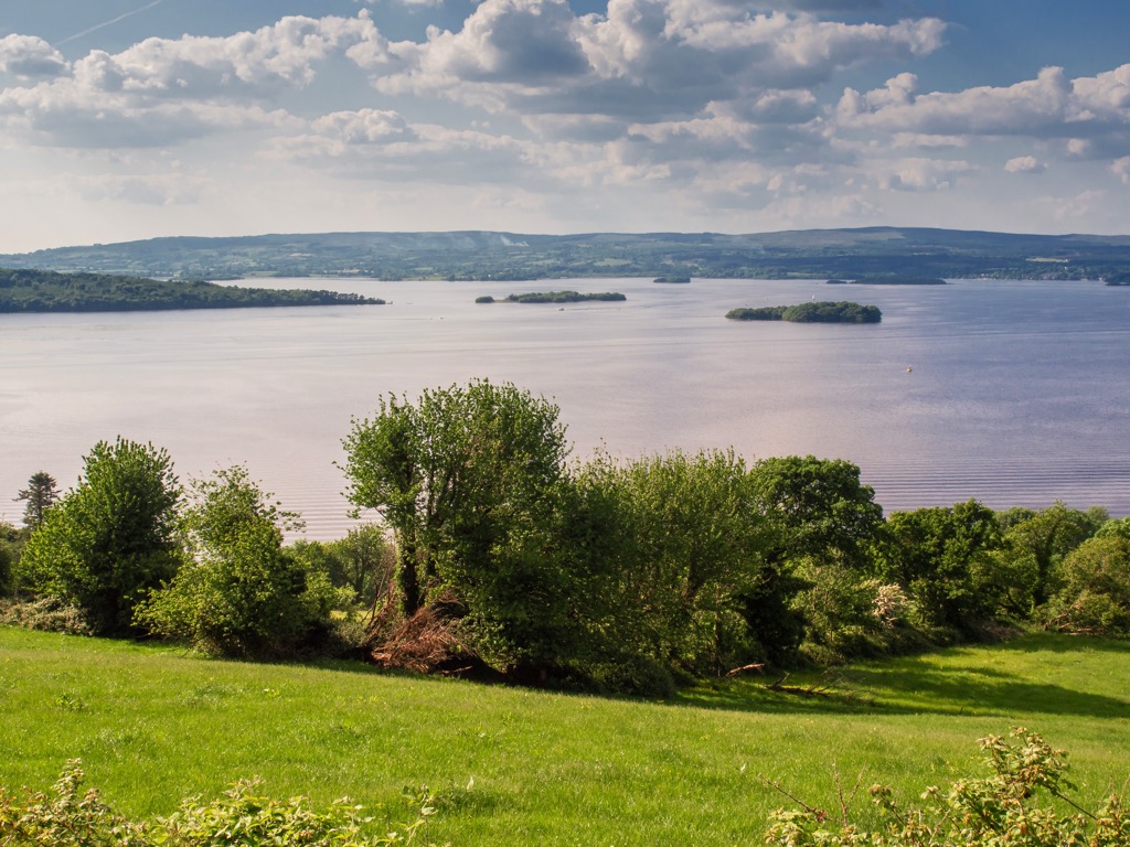 There are over 60 islands in Lough Derg, including Illaunmore, the largest inland island in Ireland. County Tipperary