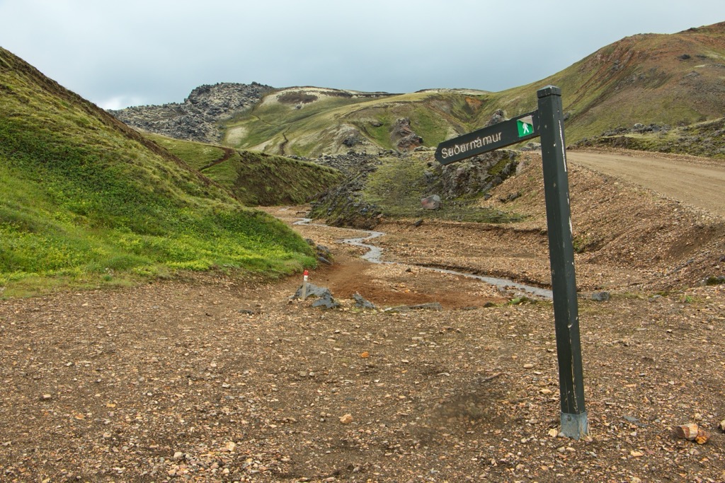 The trail to Suðurnámur is clearly marked. Fjallabak Nature Reserve