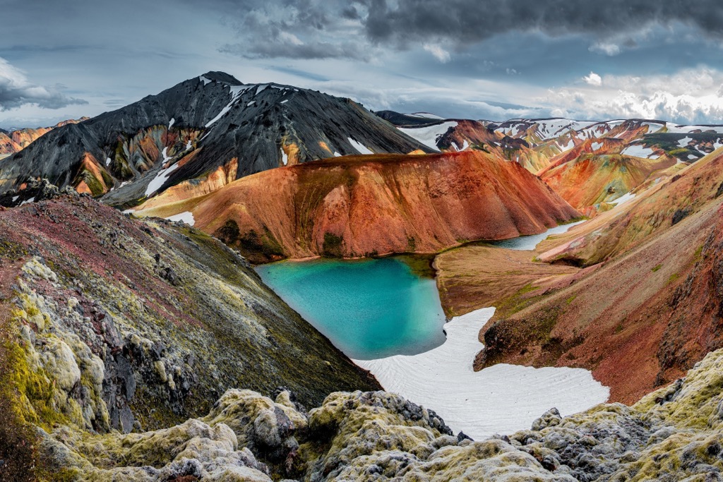 Intense colorations caused by rhyolite, sulfur, iron, and volcanic ash near Brennisteinsalda (855 m / 2,890 ft). Fjallabak Nature Reserve