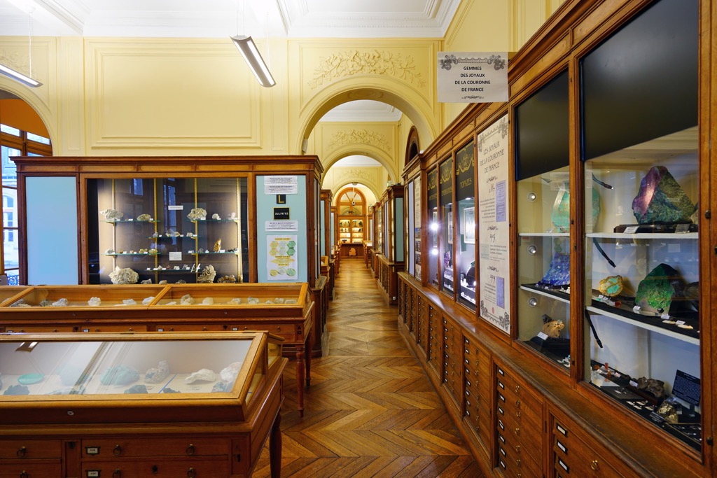 Musee de Mineralogie, France