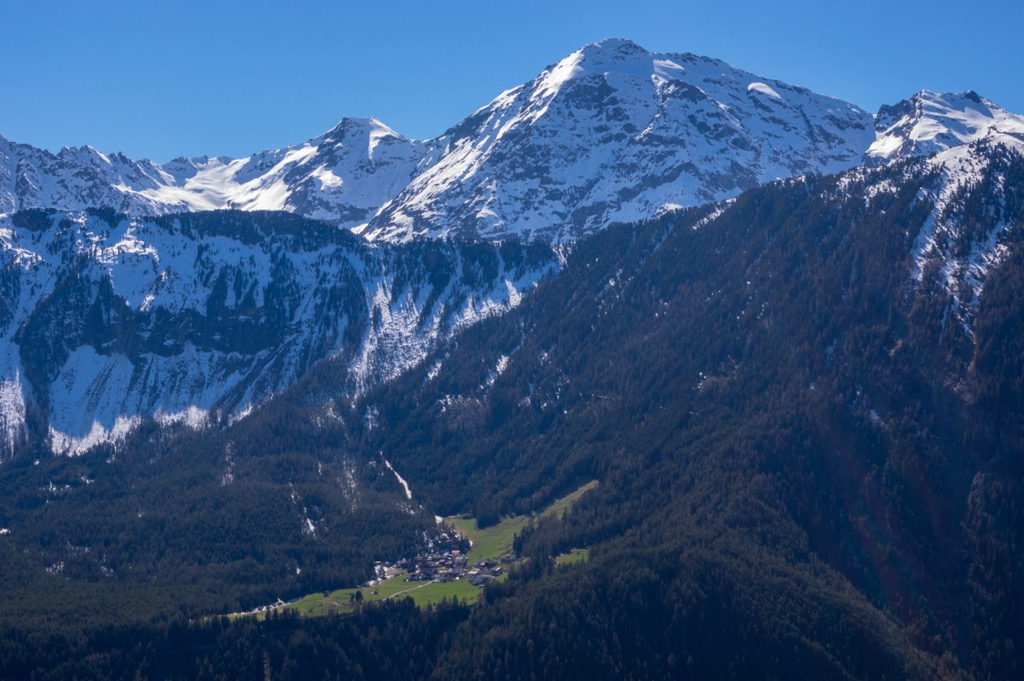 The tiny village of Köfels in the heart of the Geigenkamm Group. Geigenkamm