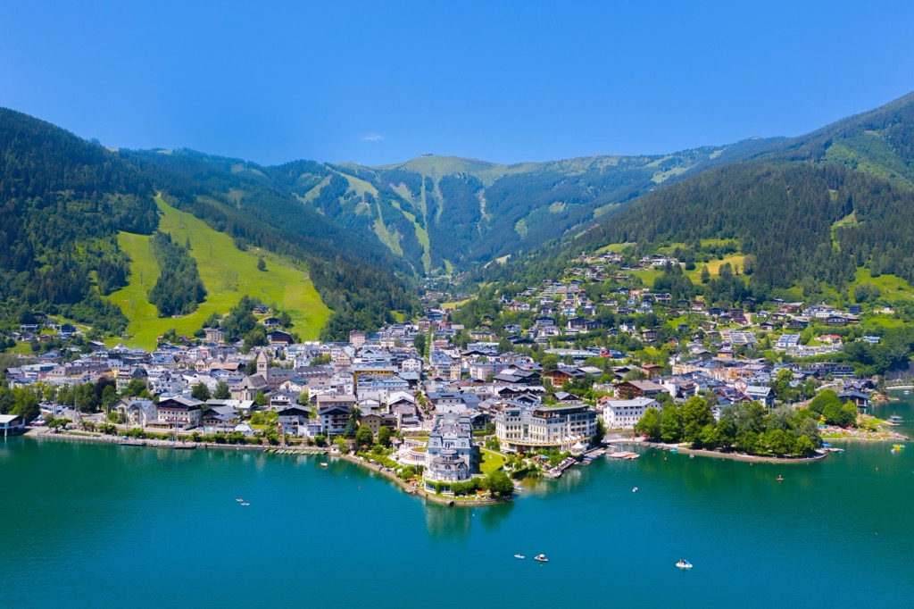 Zell am See has everything, from a beautiful lake to ski slopes to a charming and historic old town. Glockner Group