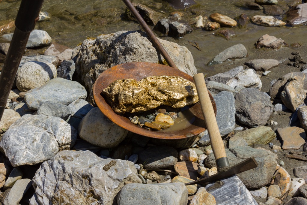 What is Placer Gold Mining? - Yukon - Charley Rivers National Preserve  (U.S. National Park Service)