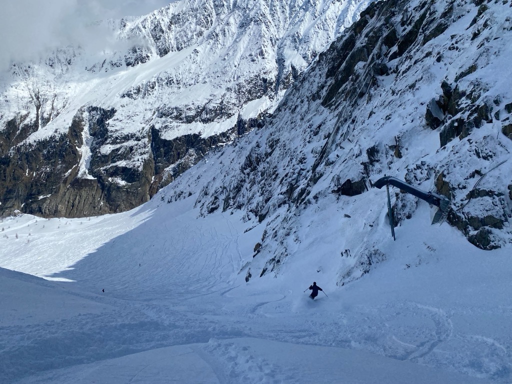 Taking the upper entrance into the Italian Bowl. Photo: Anna Lochhead. Grands Montets