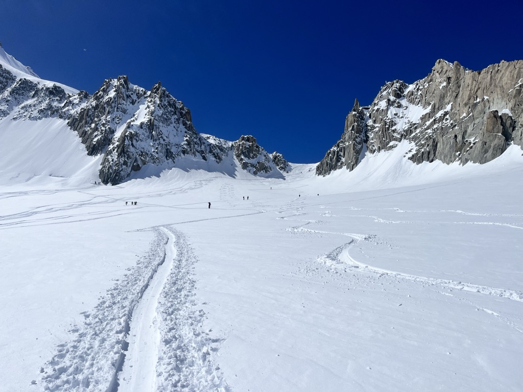 Looking at the top of the GM from the skintrack. Photo: Sergei Poljak. Grands Montets
