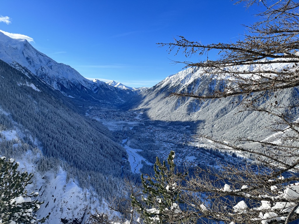 The Chamonix Valley from the Chapeau hut. Photo: Sergei Poljak. Grands Montets