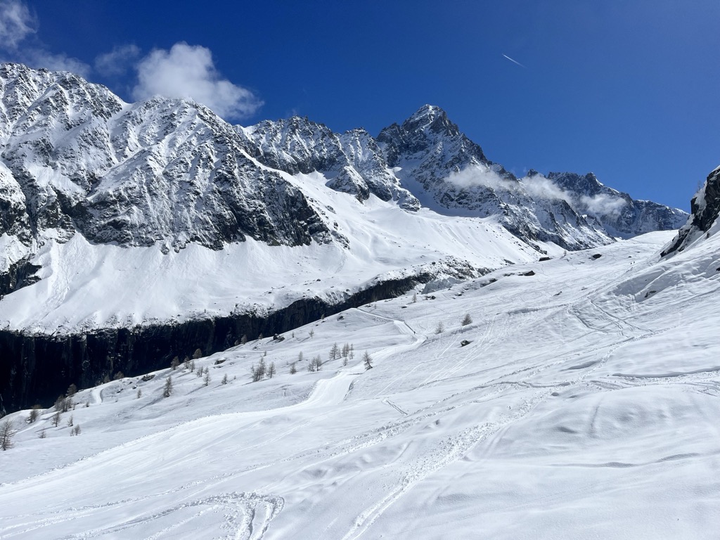 View of the Chardonet from the terrain off the Herse lift. Photo: Sergei Poljak. Grands Montets