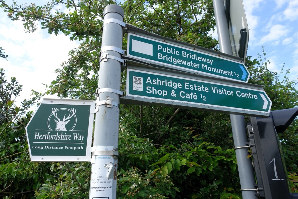 An example of Hertfordshire Way signposts near Ashridge Estate Visitor Centre. Hertfordshire