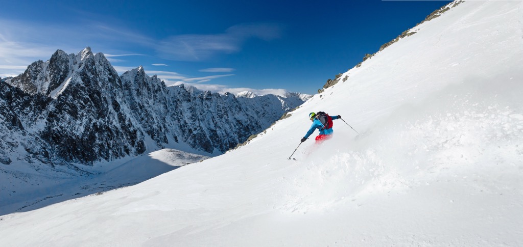 Extreme skier on the Lodowa Przelecz pass. High Tatras