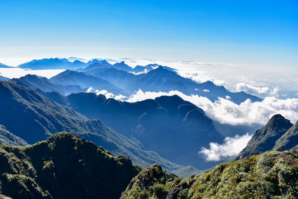 View of the Hoàng Liên Son range. Hoàng Liên National Park