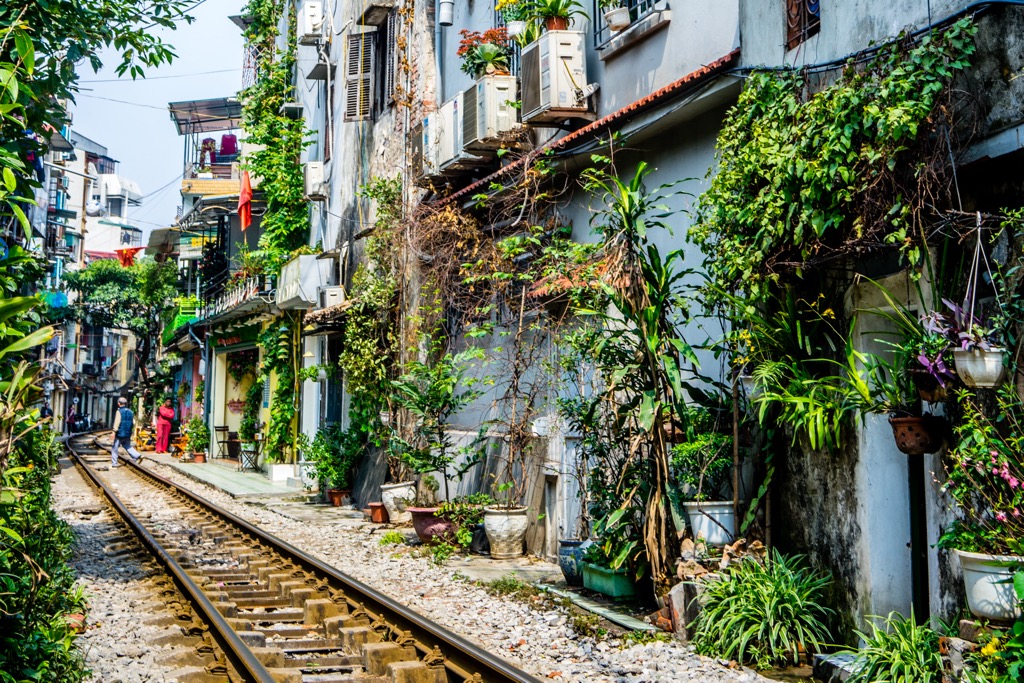 The “Train Street”. Hoàng Liên National Park