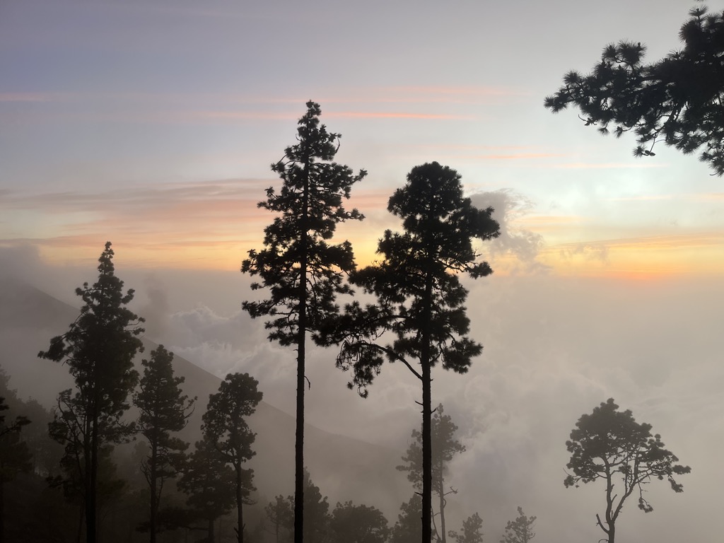 Sunrise. Photo: Paul Yoon. Trekking in Guatemala