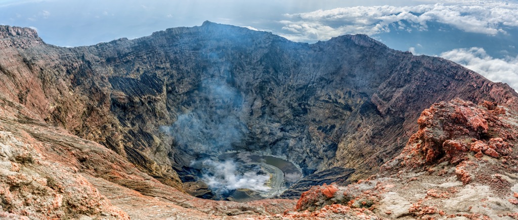 Gunung Kerinci’s smoking crater. Kerinci Seblat Park