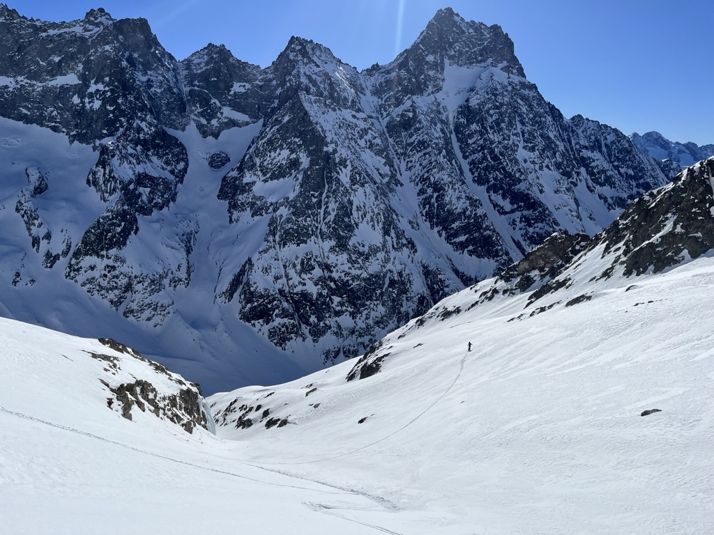Lower Mounier Couloir. Photo: Sergei Poljak. Les 2 Alpes