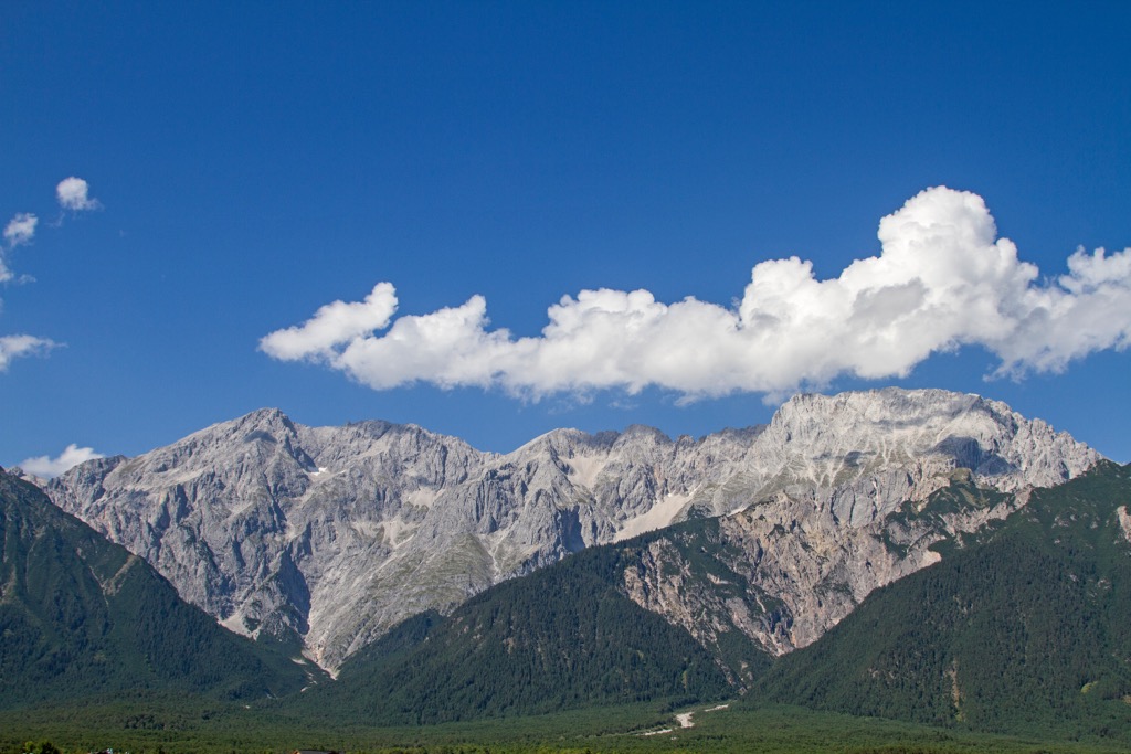 The view of the Mieminger main ridge from the south. Mieminger Chain