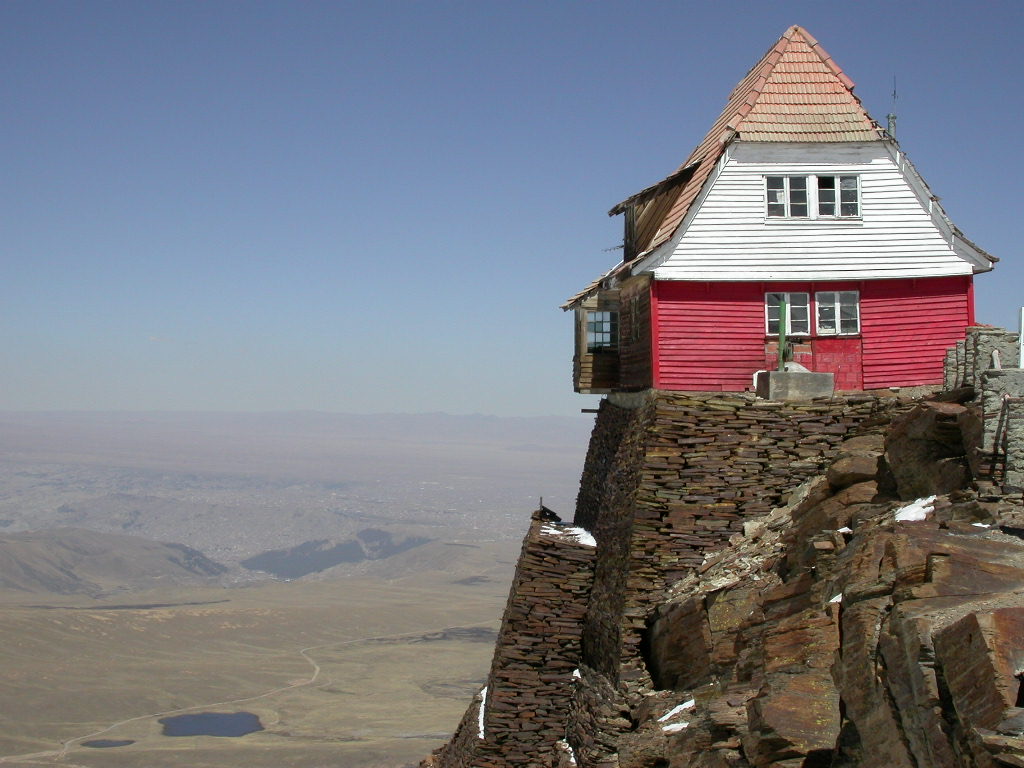 Refugi Chacaltaya. Mountain Huts