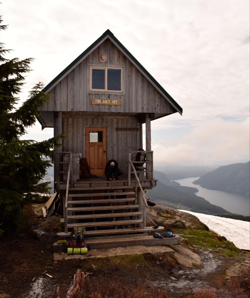 The Tin Hat Mt. Hut on the SCT. Photo: Sergei Poljak. Mountain Huts