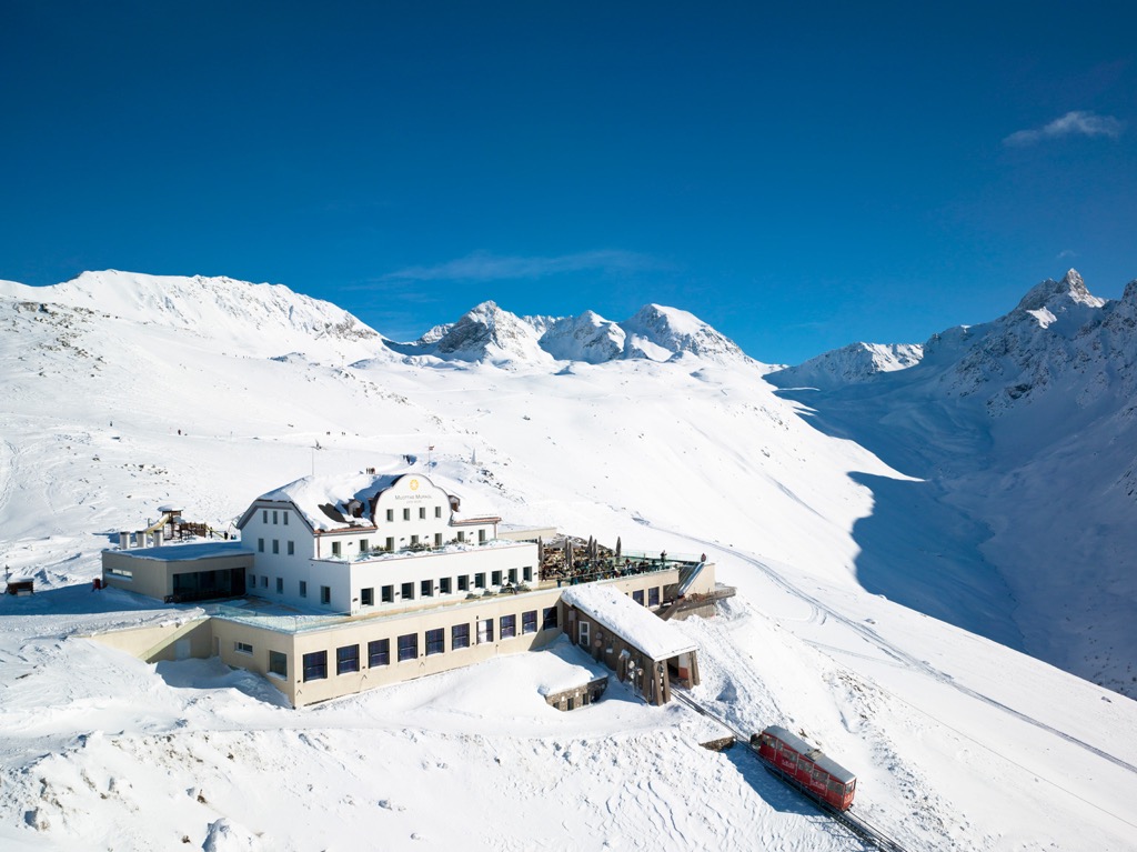 The Romantik Hotel Muottas Muragl in all its glory. Mountain Huts