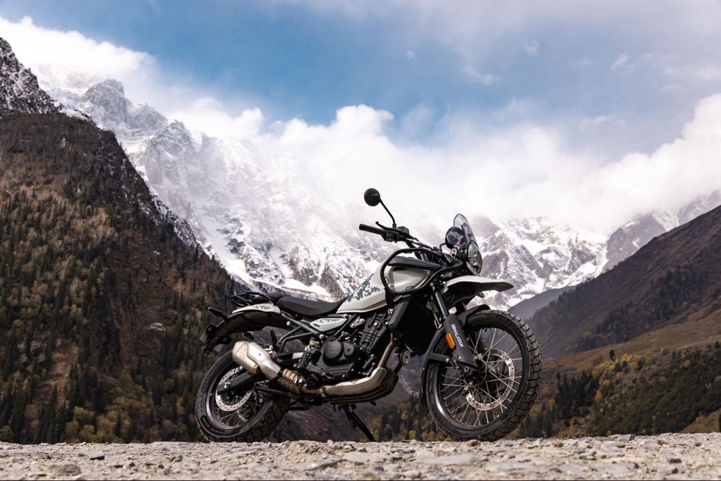 The 2024 Royal Enfield Himalayan, a good-lookin’ bike with some good-lookin’ mountains