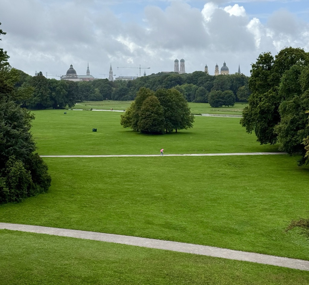 Lawns of the Englischer Garten. Photo: Denis Bulichenko/PeakVisor. Munich Mountains