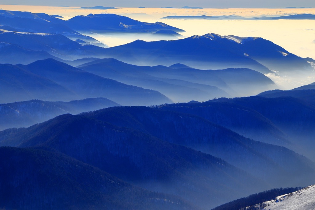 A sense of wilderness and discovery defines the Țarcu Mountains. Muntii Tarcu