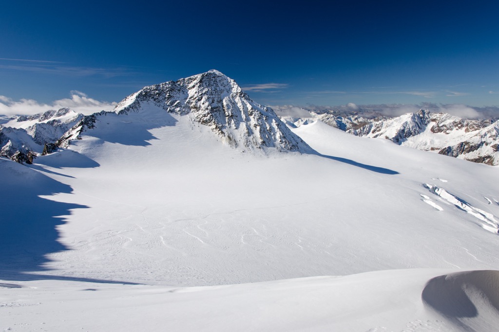 Hinterer Brochkogel, the Ötztal Alps' third highest summit, with its east face visible. Otztal Alps