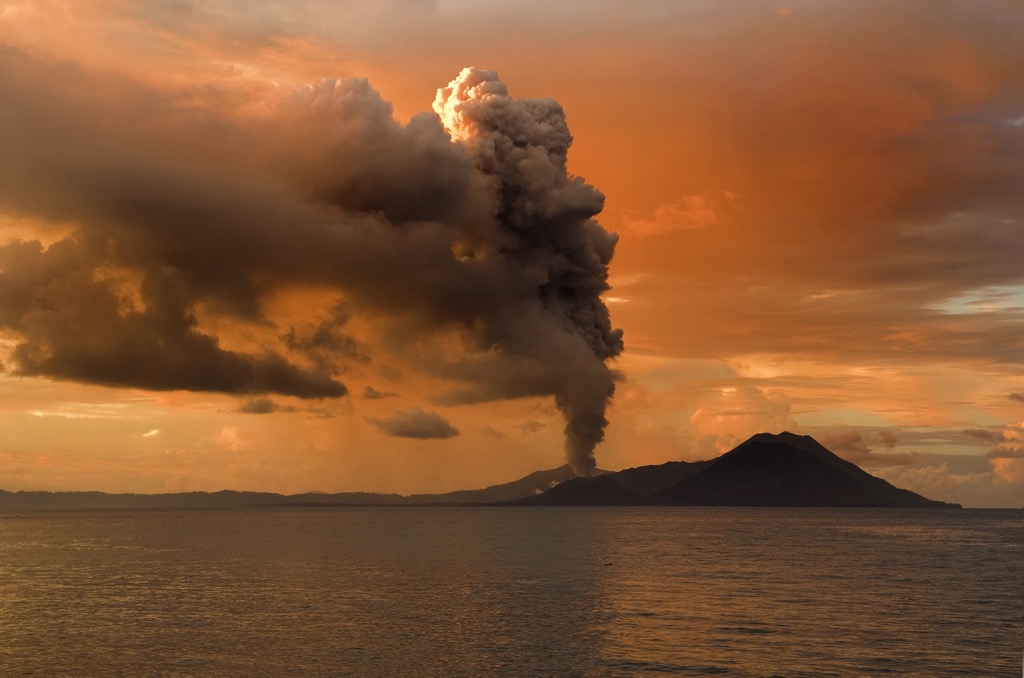 Tavurvur’s 2009 eruption. Papua New Guinea