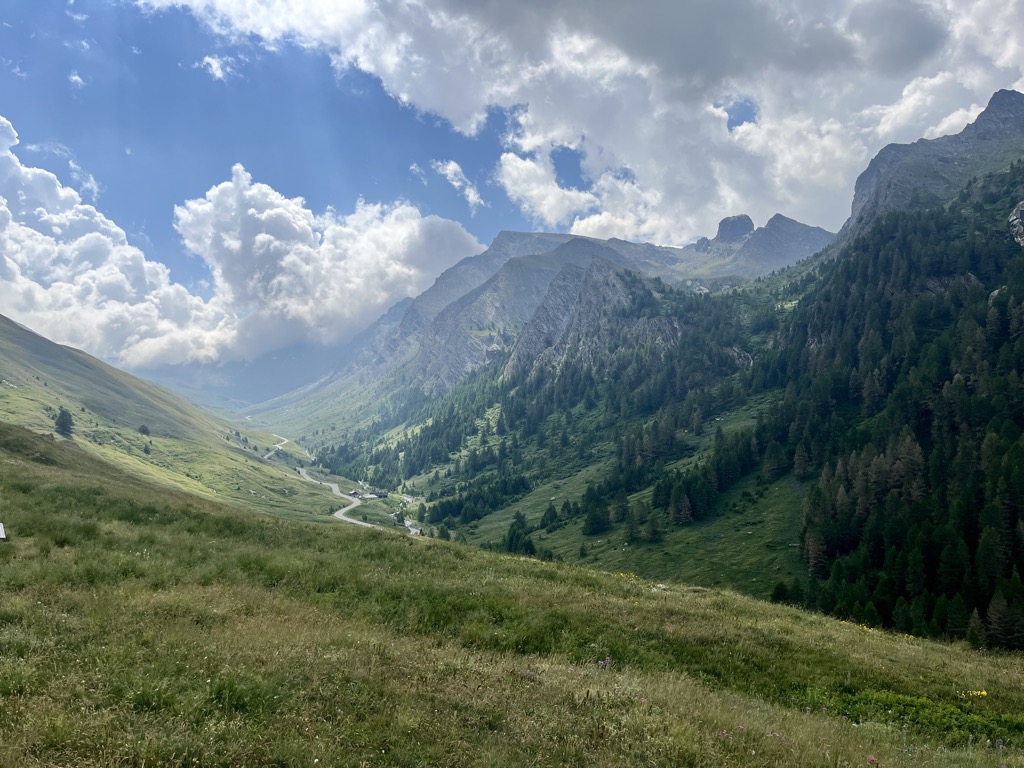 Looking toward the Col Agnel in the Queyras. Photo: Sergei Poljak. Parc Naturel Regional