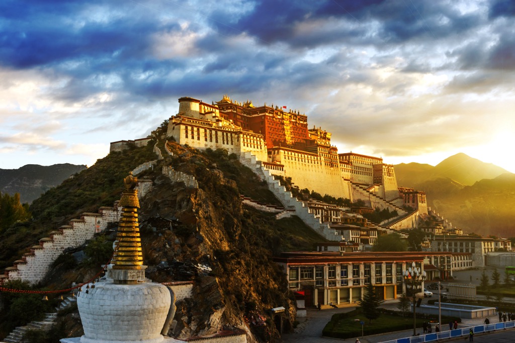 The Potala Palace, constructed in the 7th century, stands as a symbol of Tibetan Buddhism. Qomolangma National Nature Preserve