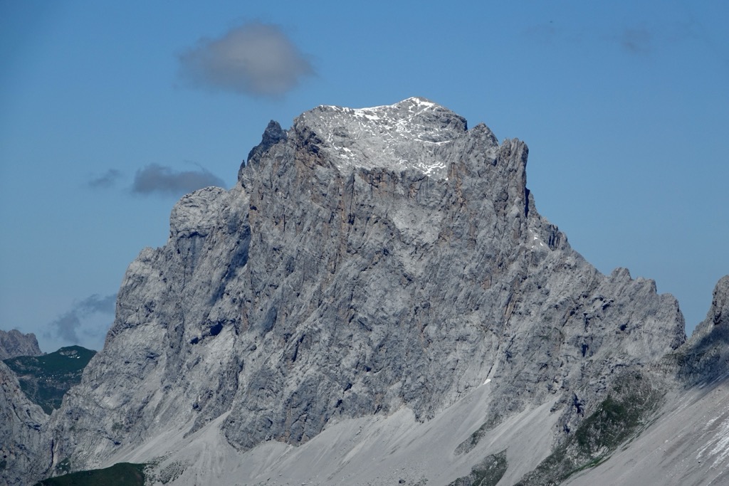 Drusenfluh (2,827 m / 9,275 ft) was historically one of the Rätikon’s most challenging mountain climbs. Raetikon