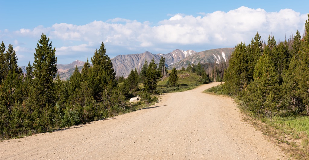 Road-Never Summer Mountains, Colorado, USA