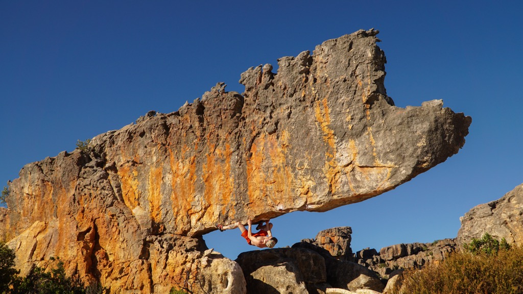 Le bloc Rhino à Rocklands, Afrique du Sud