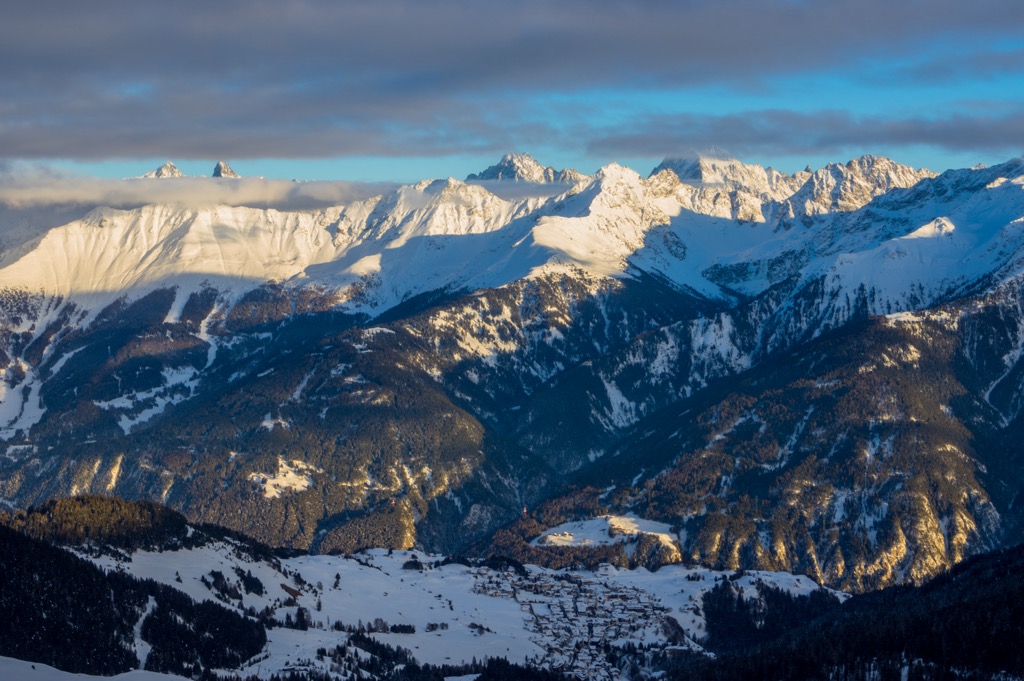 The Samnaun Alps are composed mainly of gneiss and slate. Samnaun Alps