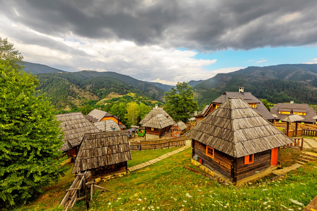 Cottages of the Mokra Gora ethno village. Sargan-Mokra Gora