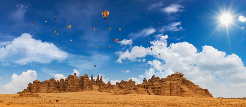 Saudi Arabia, A hot-air balloon festival in Al Ula