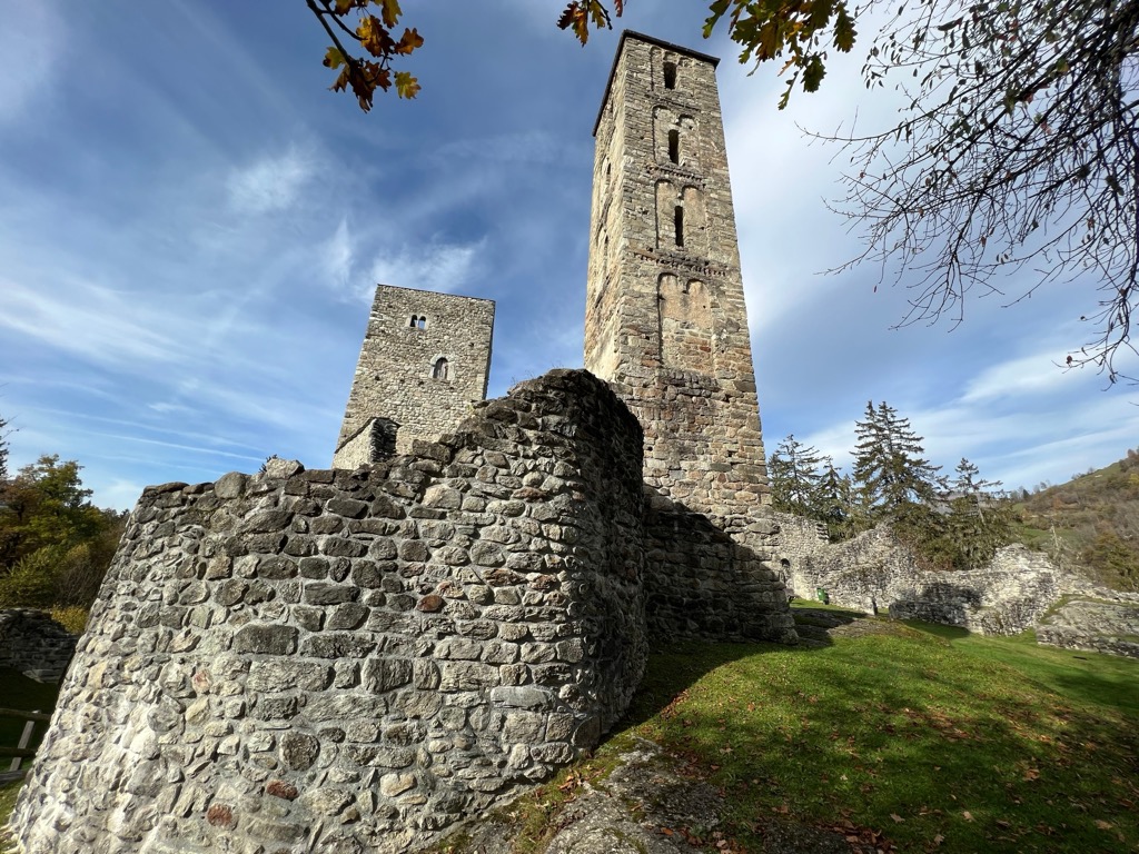 The timber in Jörgenberg Castle’s bell tower dates back to 1070. Surselva