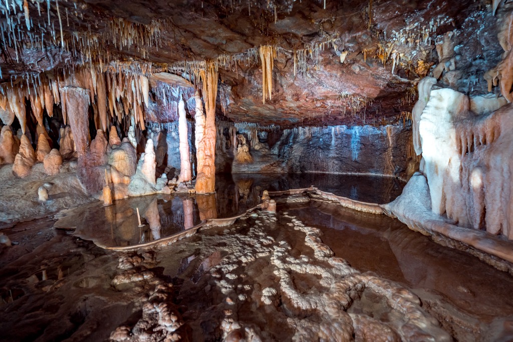 Caves near Buchan. Victoria Mountains