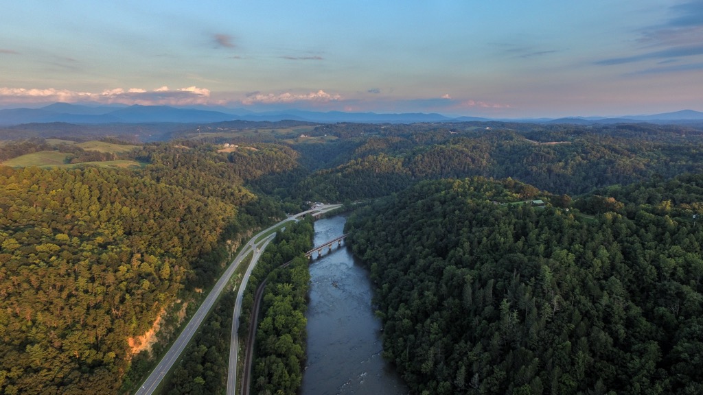 Walnut Mountains, North Carolina
